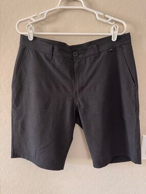 Travis Mathew Black Flat-Front Men's Shorts